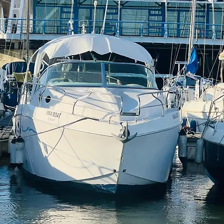 Ботель Vina Boat - Unique In Marina *